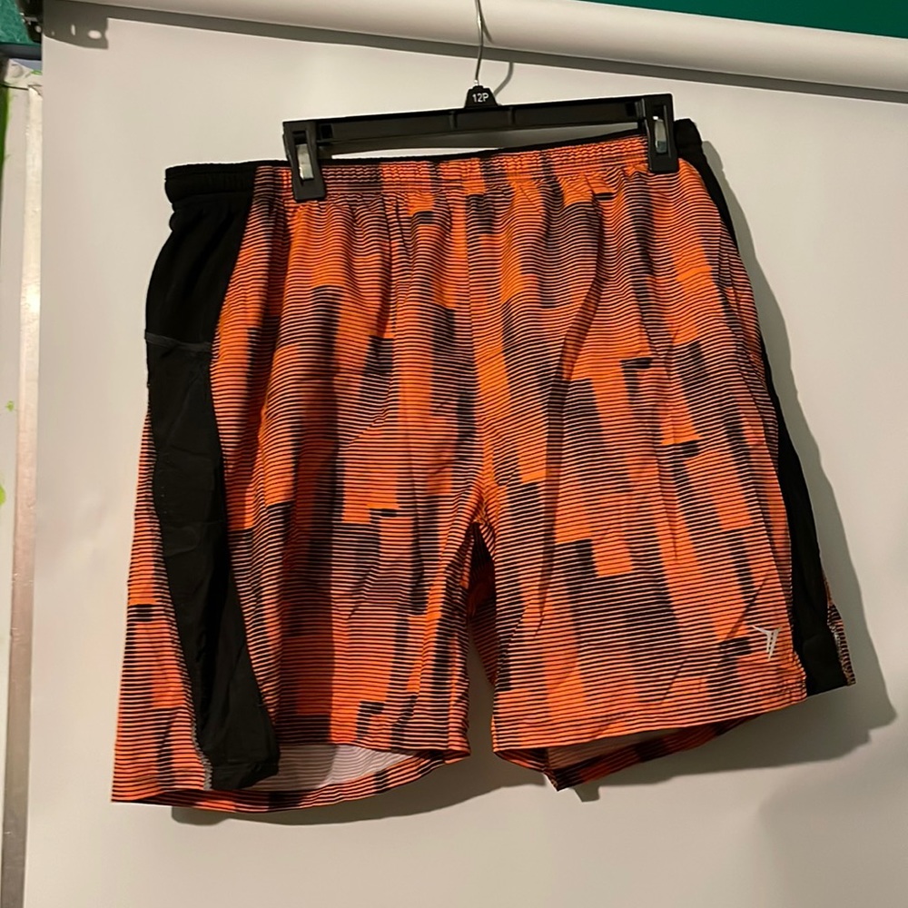 Old Navy Go-Dry short L Black & Orange
